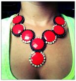Maxi Colar Vermelho, strass e corrente