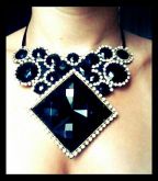 Maxi Preto strass e durado